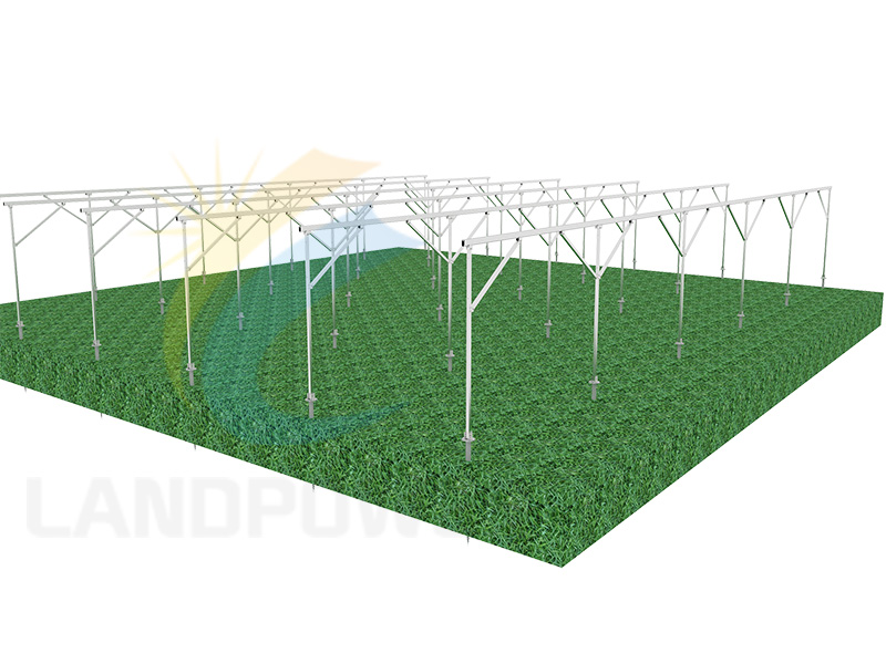 Montage de panneaux solaires sur terres agricoles agricoles