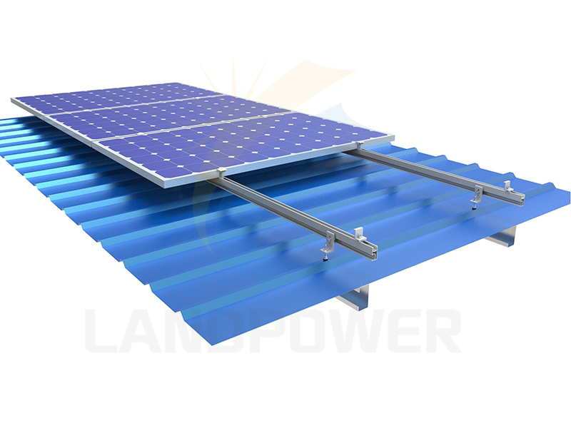 Comment installer un panneau solaire sur une tôle de toit